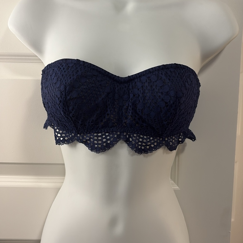 Victoria’s Secret Navy Lace Bandeau